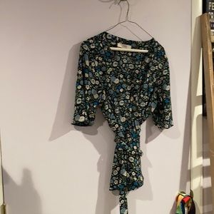 Floral wrap top